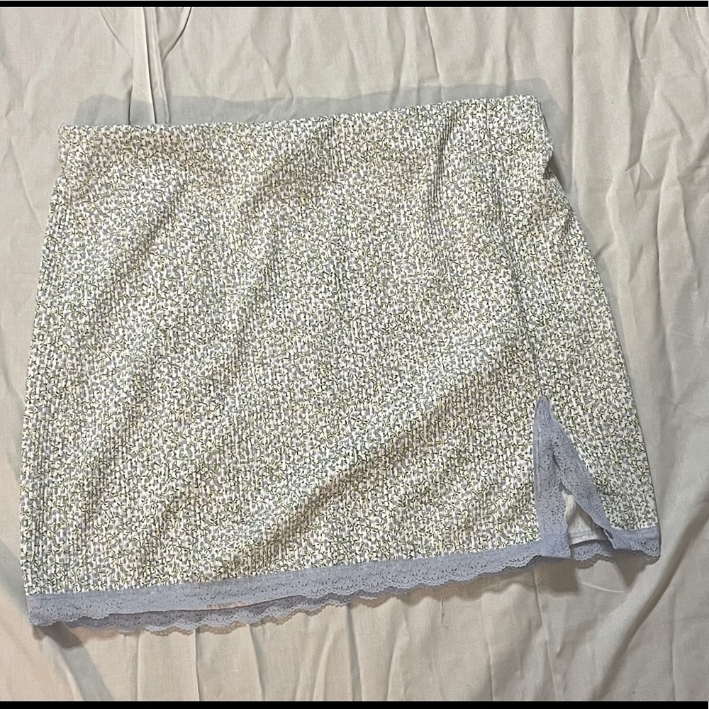 Cute multi colored floral mini skirt